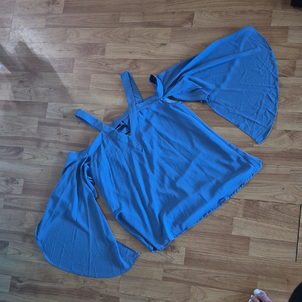 Entro Blue Cold-Shoulder Blouse